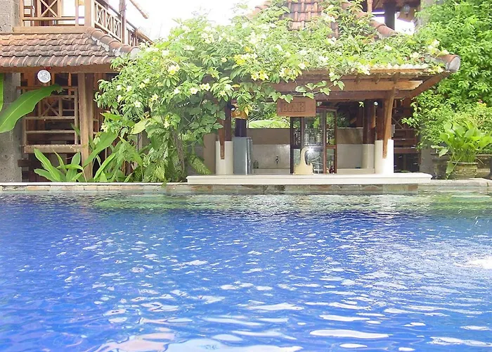 Putu Bali & 4* Seminyak