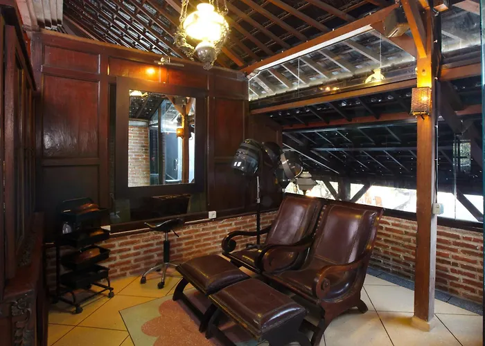 Putu Bali & Gasthuis Seminyak